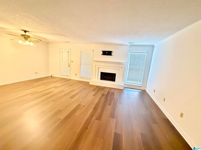 Building Photo - 303 Chase Plantation Cir