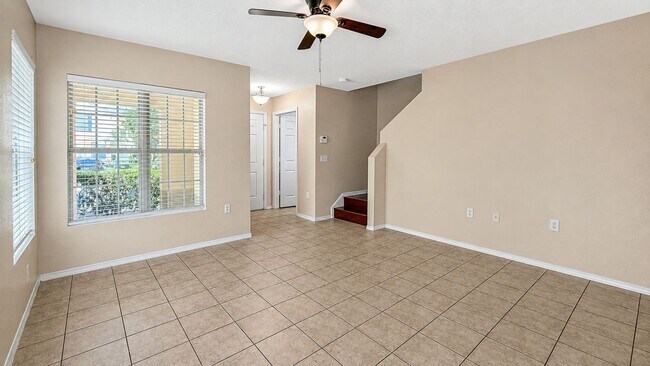Building Photo - 3105 Seaview Castle Dr