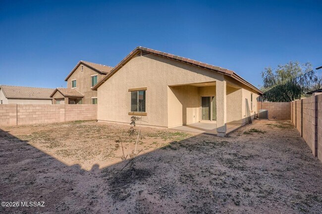 Building Photo - 8253 W Razorbill Dr