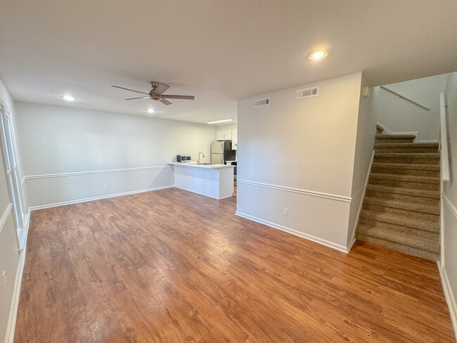 Building Photo - 249 Highpoint Rd