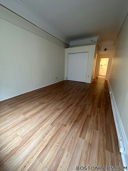 Building Photo - 62 Boylston St