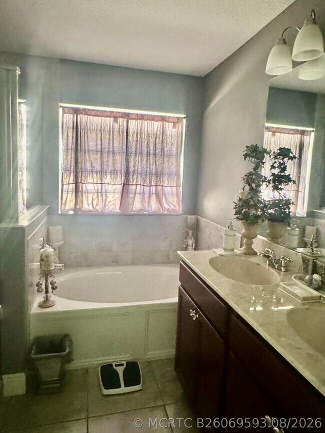 Building Photo - 9621 Rainwood Court