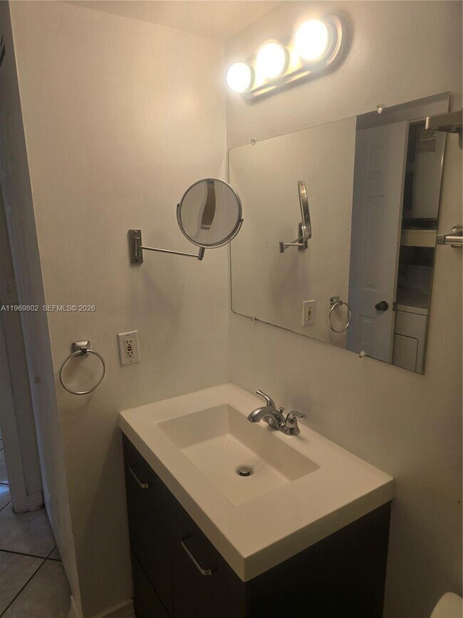 Building Photo - 17320 NW 67th Pl