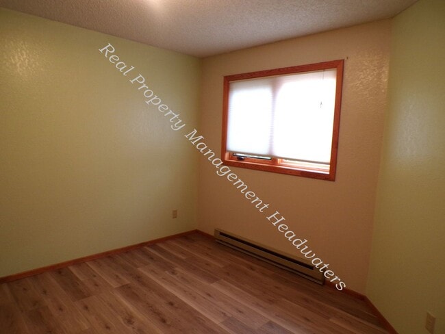 Building Photo - 2 Bed 2 Bath Condo For Rent