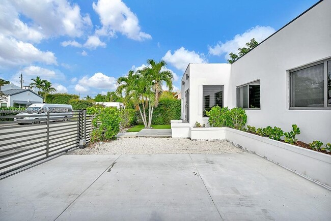 Building Photo - 85 NW 47th St