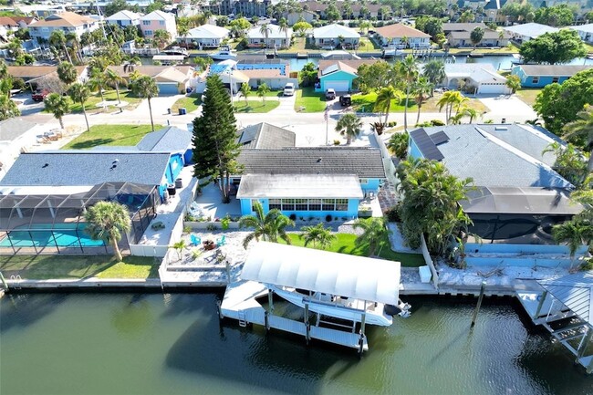 Building Photo - 1015 Spindle Palm Way