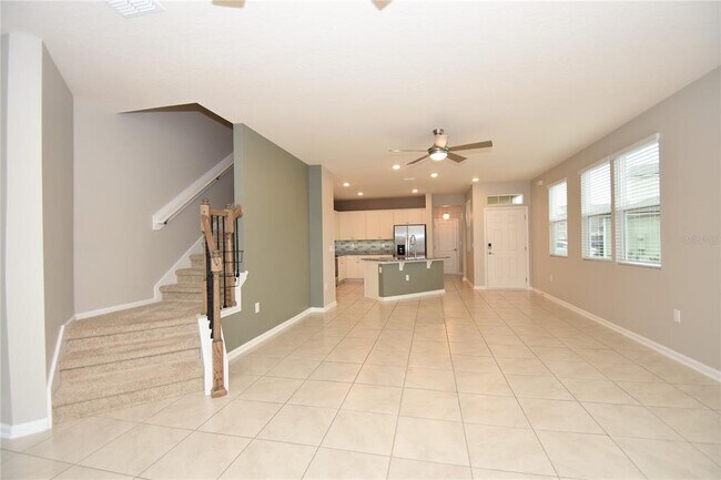 Building Photo - 207 Redbud Rd