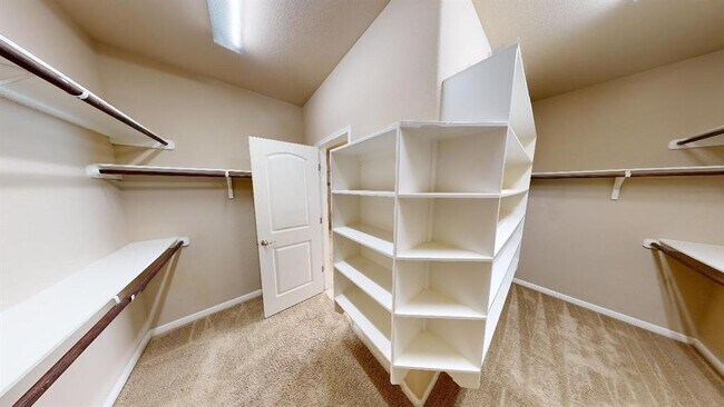 Building Photo - 5705 Lipan Apache Bend