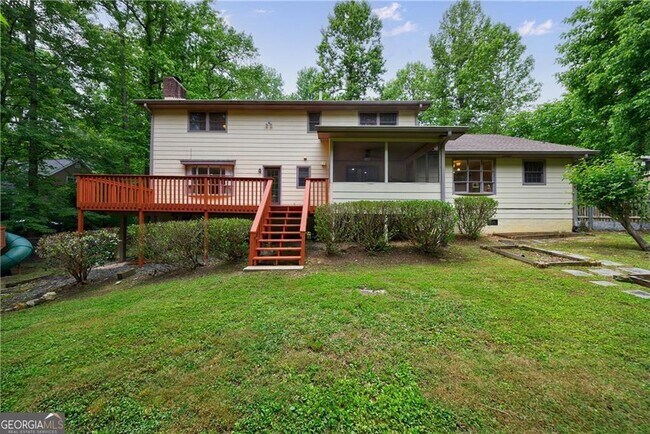 Building Photo - 10565 Shallowford Rd