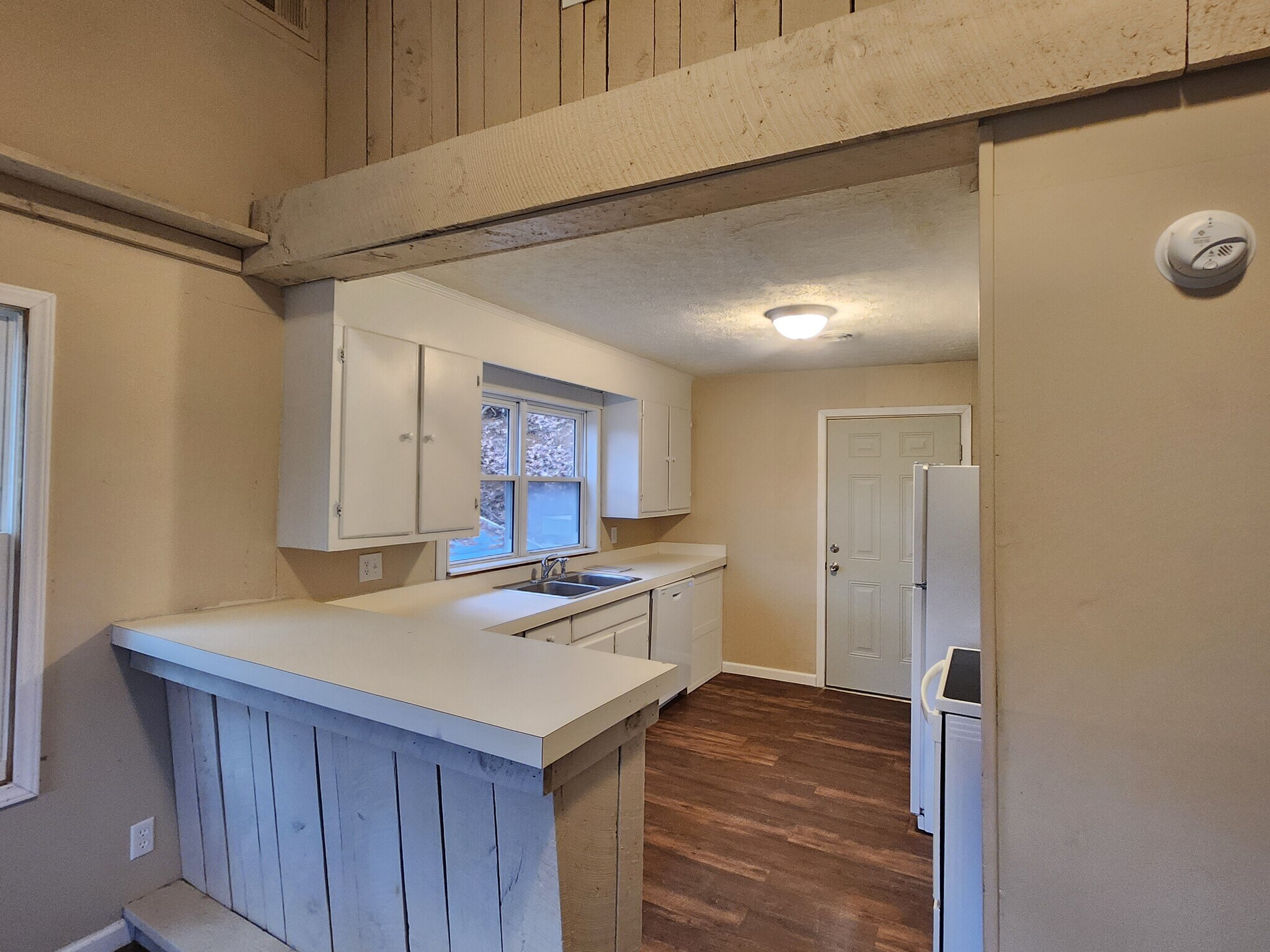 Building Photo - 2119 US-421