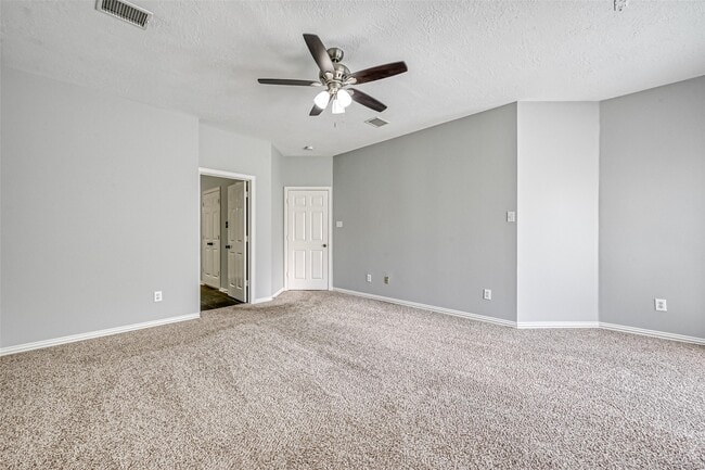 Building Photo - 4907 Mountain Fork