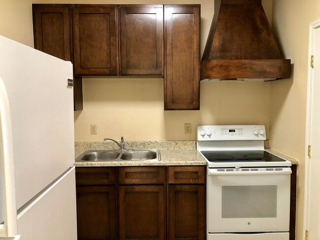 Building Photo - 4246 Dorel Dr