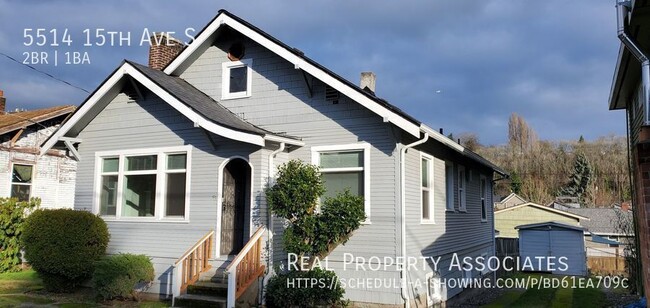 Building Photo - Craftsman Charmer in Beacon Hill