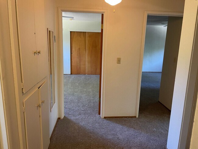 Building Photo - **RESERVE NOW FOR SUMMER 2026**  Spacious ...