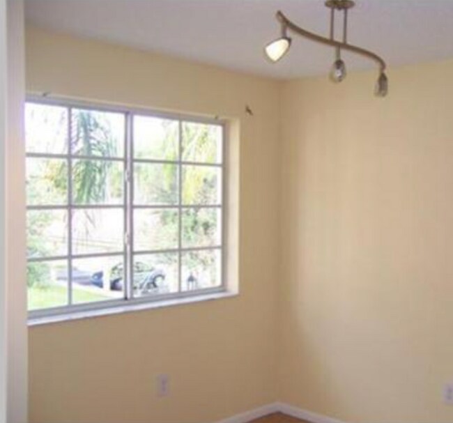 Building Photo - Milano Condominium Unit