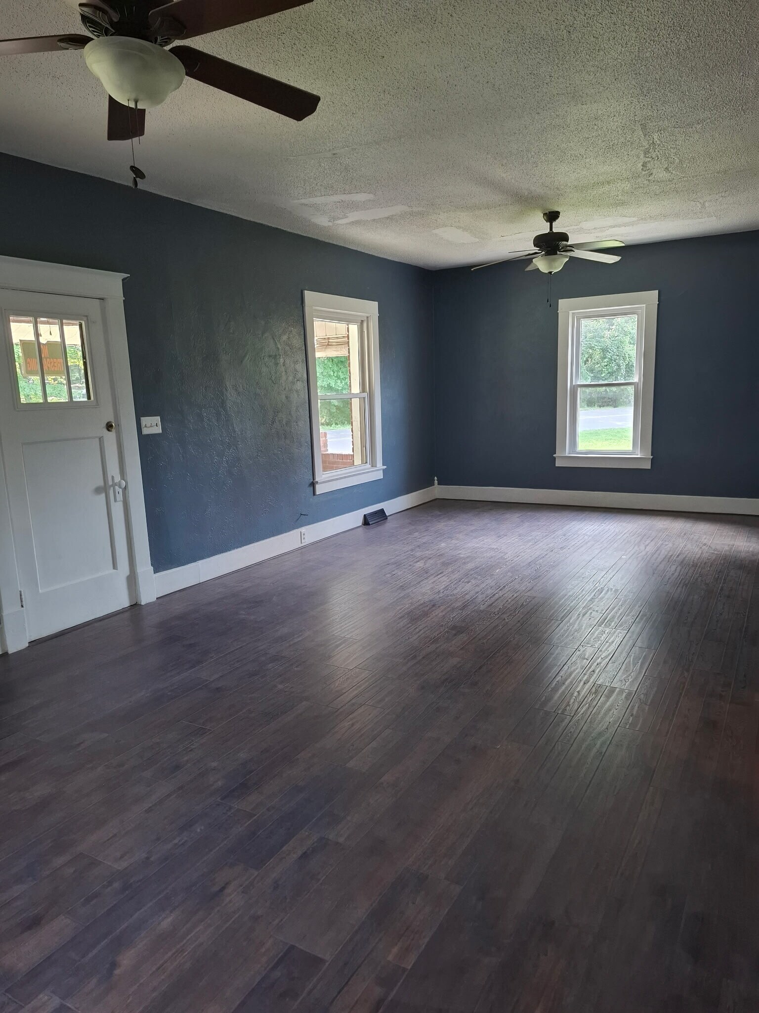 Building Photo - 920 W Cape Rock Dr