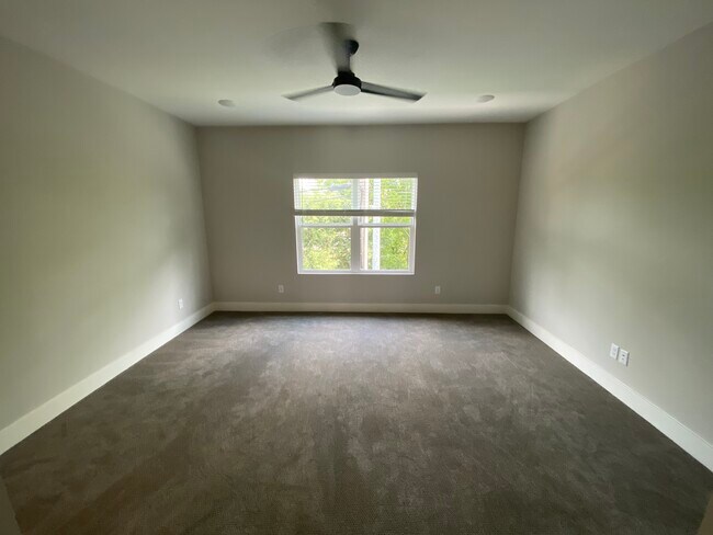 Bedroom - 266 Estates Cir