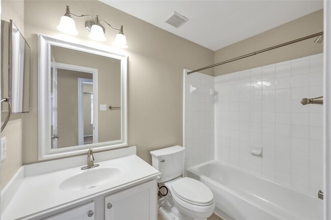 Building Photo - 19 Peach Ridge Pl