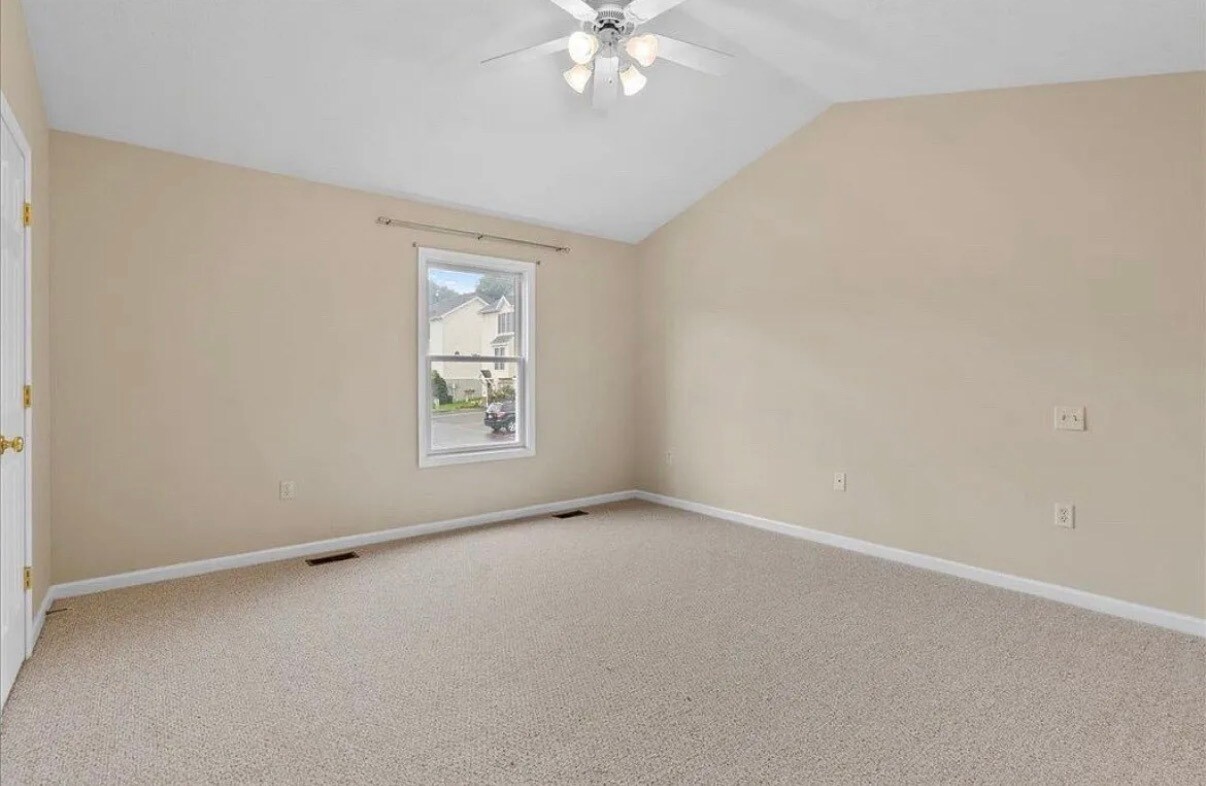 Building Photo - 781 Merlins Way