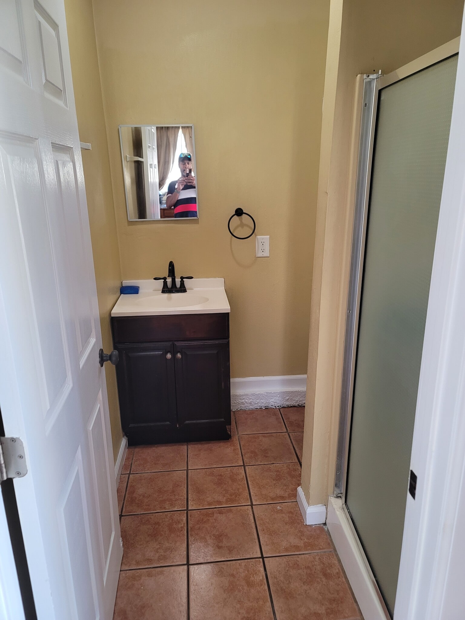 Building Photo - 12877 Glenoaks Blvd