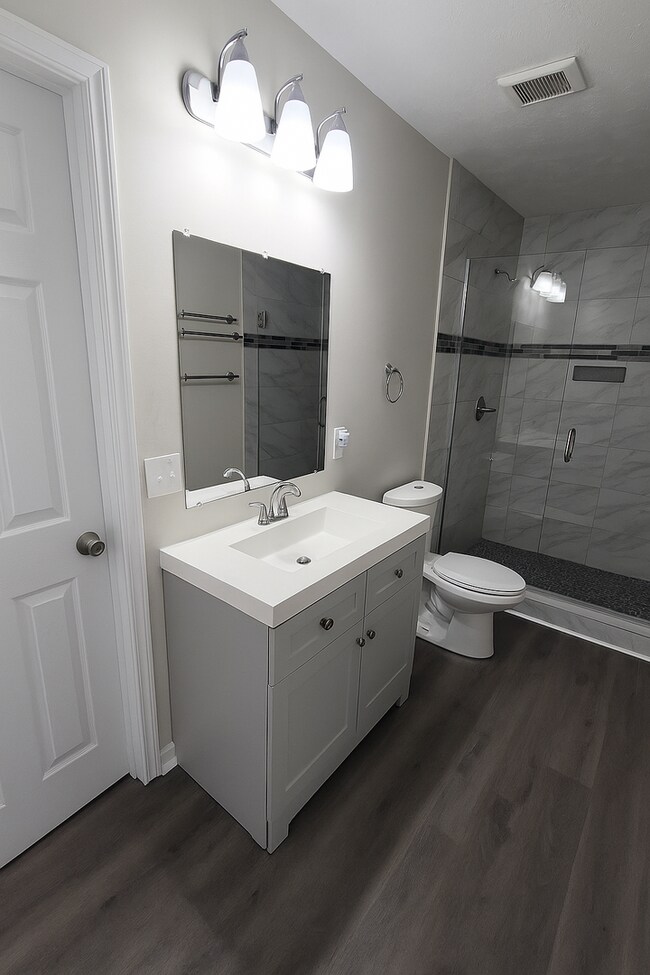 Building Photo - Charming 3BR/2BA Home with Updated Kitchen & Spacious Backyard in Atlanta!