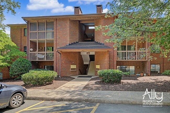 Building Photo - 130 Turtle Creek Rd