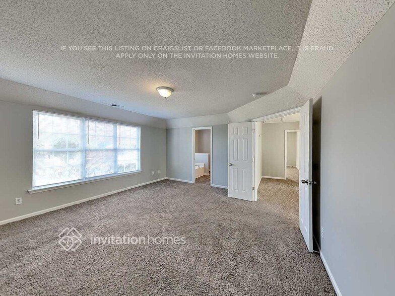 Building Photo - 5345 Kim St SW