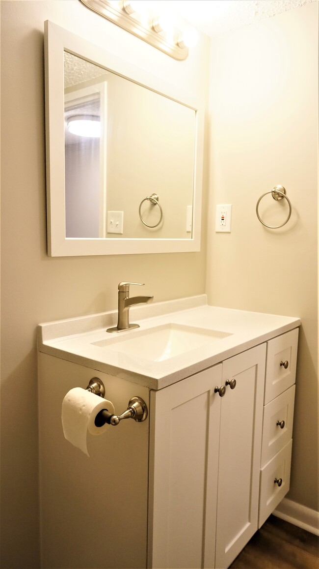 Building Photo - 11818 Breton Ct