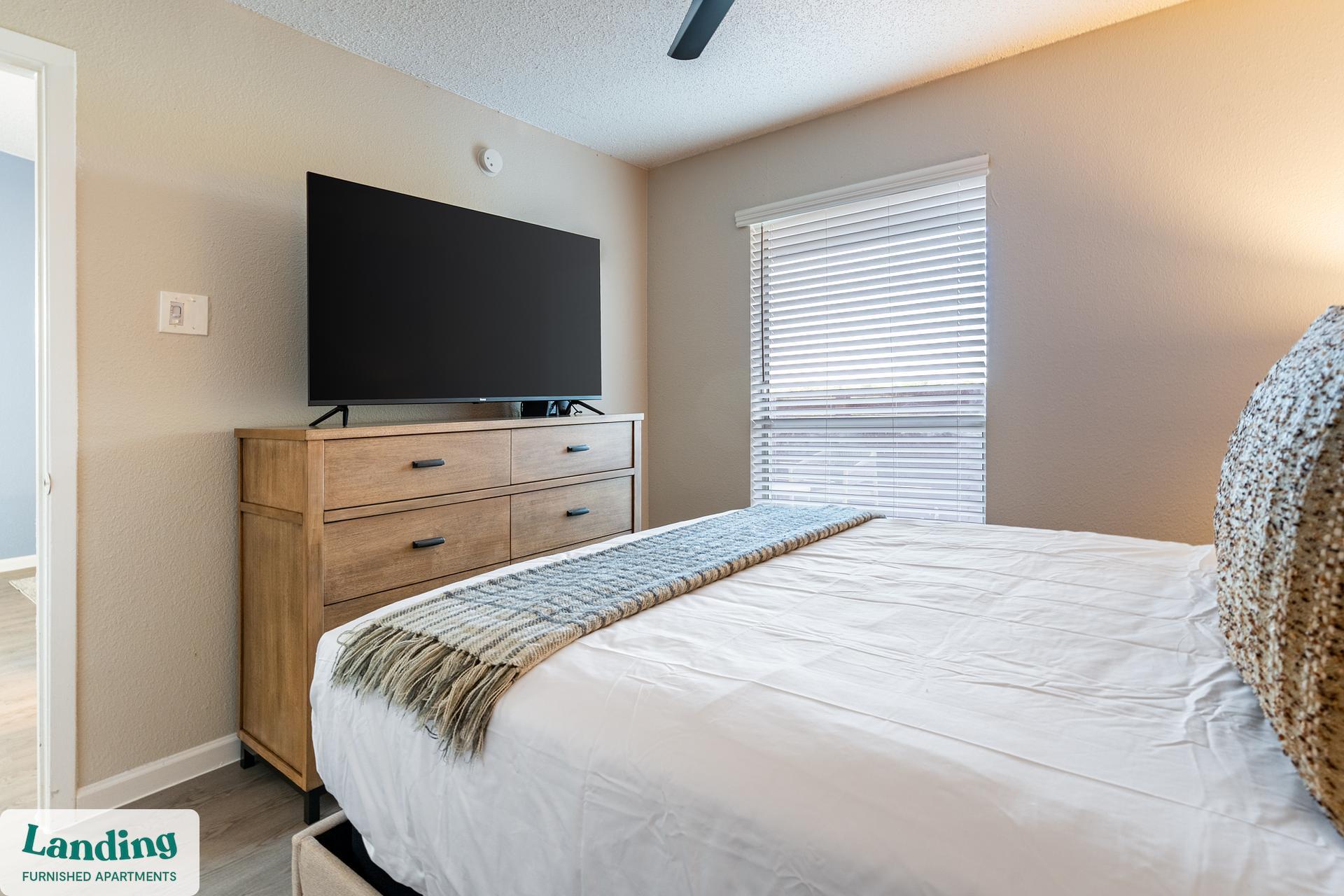 Building Photo - 711 Brentford Pl