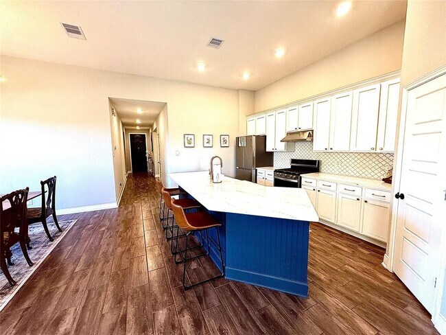 Building Photo - 10402 Sherwin Pass Dr