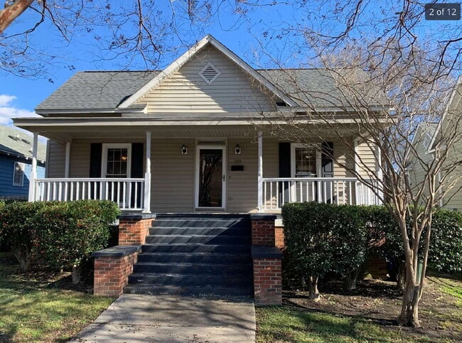 Building Photo - "Charming 3-Bed Home with Hardwood Elegance in Downtown Raleigh Oasis!"