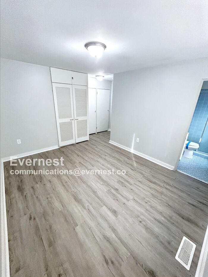 Building Photo - 1610 Gallant Fox Dr