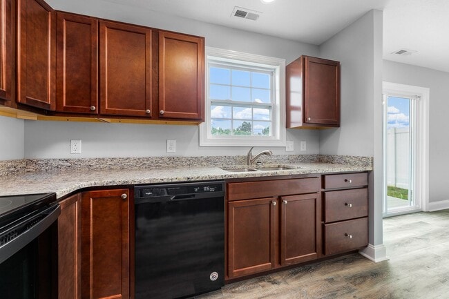 Building Photo - Available for the 2026-2027 lease term.