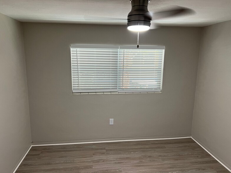 Building Photo - 1 Bed/1 Bath - Unit 4