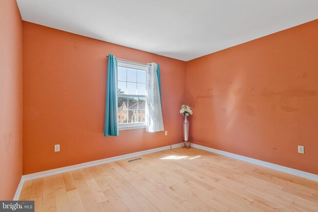 Building Photo - 4638 Luxberry Dr