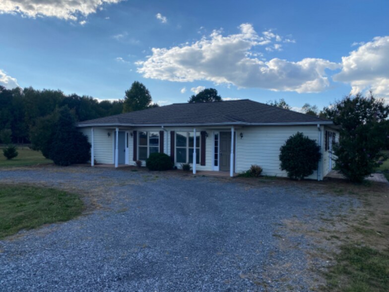 Building Photo - 2380 Co Rd 119