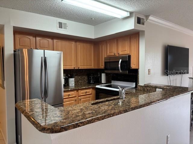 Building Photo - 2400 Feather Sound Dr