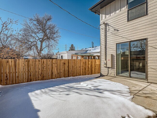 Building Photo - 3434 Garfield