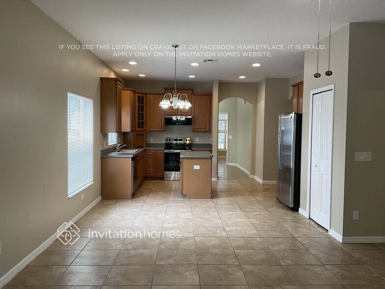 Building Photo - 26012 Singing Lark Ct