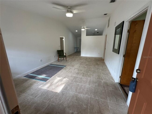 Building Photo - 6818 S Himes Ave