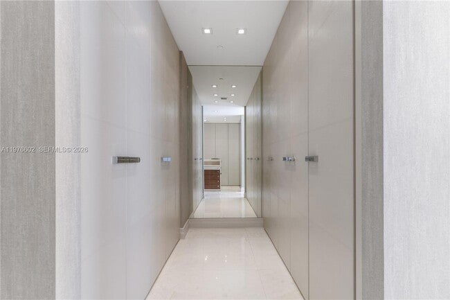 Building Photo - 17749 Collins Ave