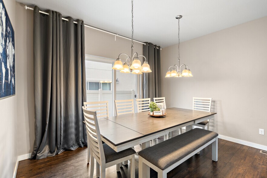 Building Photo - 2900 N Villere Ln