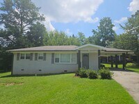 Building Photo - Renovated Marietta Brick Bungalow for Lease