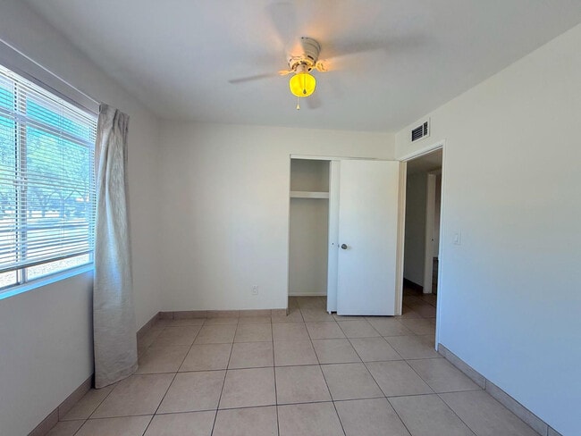 Building Photo - 3522 W Toledo St