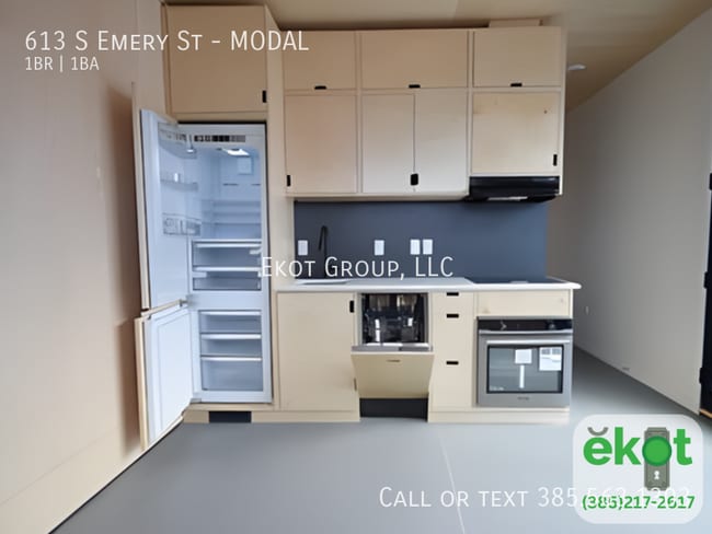 Building Photo - 613 Emery St W