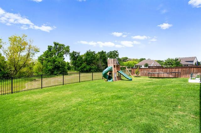 Building Photo - 8609 Autumn Lake Trl