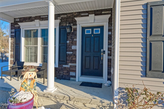 Building Photo - 1 Haywood Ln