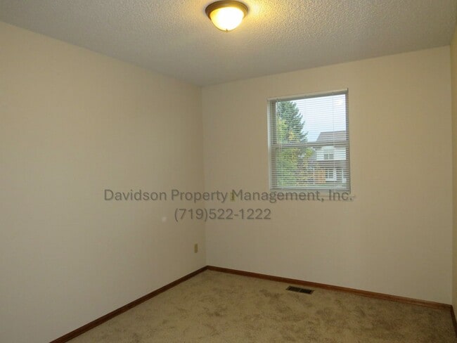 Building Photo - Charming 3 Bedroom House in the Briargate ...