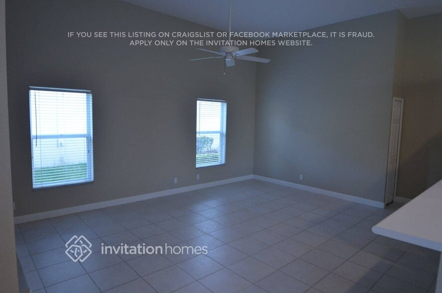 Building Photo - 5031 NW 123rd Ave