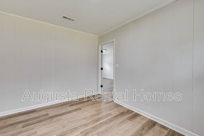 Building Photo - 3413 Charing Cross Ct